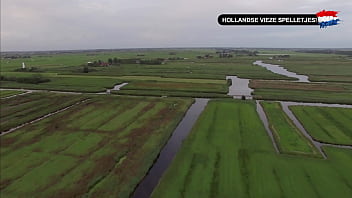 Preview 2 of Sex Hewan Sama Manusia - Hollandse Vieze Spelletjes Introductie - Op bezoek bij geile Suus! (Nederlands gesproken)