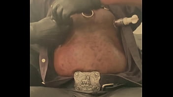 Preview 1 of Celular Hotel Durango Xxx - Black Mature Muscle Leather Titpump Nipple Play &amp_ BBC Cum