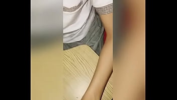 Preview 1 of Party Campus - Cogiendo a la Salida en el SALON y se VIENE en las NALGAS de la CHAVA! Estudiantes se Quedan Solos en el Sal&oacute_n de Clases en el Turno de la Tarde en una Escuela de Mexico! Cogiendo en el SALON de Clases! Sexo Casero Amateur!