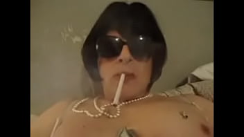 Preview 1 of Randi Tamil Sex Outdoor - Cd Nikki sexy smoking and cumming pussy