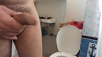 Preview 1 of Gril Glory Hole - Mostrando la verga y corriendome con una rica deslechada..