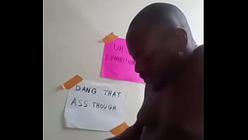 Preview 1 of Teesha Mutia Porn Montgomery Al - Choosing between uh oh exhibitionism or dang that ass though for an aesthetic background 2