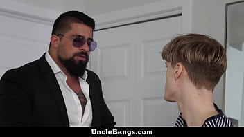Preview 1 of Perfect Brazzers World - I Stuff My Meaty Boner Inside the My Stepson&#039_s Pulsing Bussy - Unclebangs