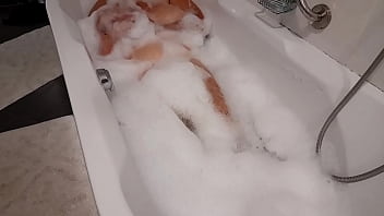 Preview 2 of Army Wali Ladki Ki Chudai - Sexy Bath time