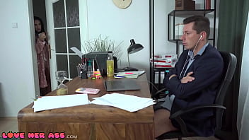 Preview 1 of Big Brother Carina Dahl - DEVIANTE - Horny Girlfriends Ass Vs Work Meeting on Zoom - young skinny fit babe Alyssa Bounty needs a rock hard cock in her amazing tight ass but her boyfriend is a little distracted working from home - will she get the anal orgasm she needs!