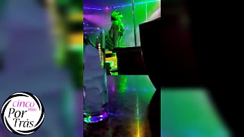 Preview 2 of New Brazzres - 5min.portr&aacute_s - Ep 22 Eu e Lina Nakamura aprontamos todas em Porto Alegre,  vem ver o show dela e muito mais