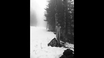 Preview 4 of Www Nepal Porn - training a la neige,  ligotage nu et jeux de boules de neige