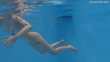 Preview 4 of Vania Rodriguez - Mimi Cica gets horny underwater and naked