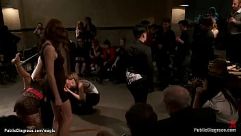 Preview 2 of Acabando A Nia - Redhead in lezdom public sex