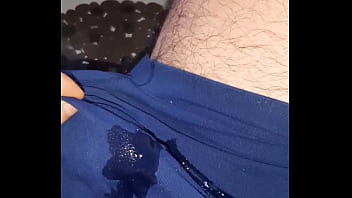 Preview 2 of Guy Panda Posh - Piscio nelle mutande e mi sego