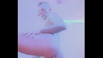 Preview 2 of Girl Expansion Husband Porn - Butt plug fun