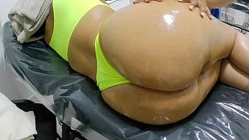 Preview 1 of Pakistan Poshto Xxx Videos - Esposa Infiel Recibiendo un Masaje que Despierta Pasiones