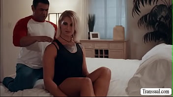 Preview 2 of Vidio Gentot Perawan - Pervert stepbro analed his shemale stepsister