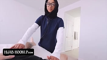 Preview 2 of Tamil Aunty Son Sex Vdoes - Hijab Hookup - Lucky Stud Bangs Hard Middle-Eastern Pussy And Covers Her Pretty Face With Huge Load