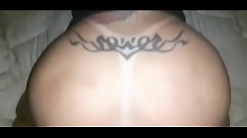 Preview 1 of Mom And Son Pornx - Essa bunda vou comer essa semana adivinha quem e?