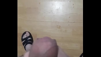 Preview 2 of Karbal Xxx - Cuming on my floor