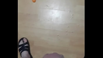 Preview 1 of Karbal Xxx - Cuming on my floor