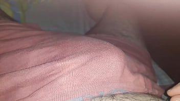 Preview 1 of Annamollo - Tocando A Pap&aacute_ de Amigo