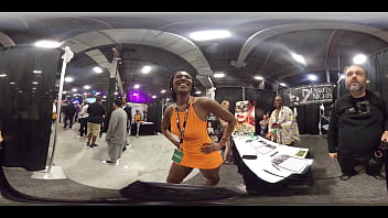Preview 1 of Ma Salar Sex - Keyshana True booty dance at Exxxotica NJ 2021 in 360 degree VR