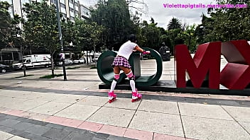 Preview 3 of Girl And Akli Koi Vasto - Puta sissy con minifalda y tanga patinando en el parque y fue follada por una verga muy gruesa