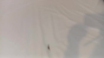 Preview 4 of Young Giral Hot - I fuck the mattress and ejaculate a lot of cum on the waterproof sheet