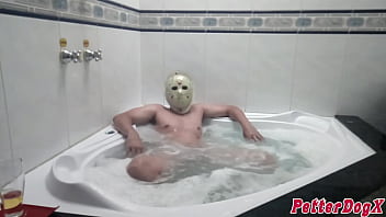 Preview 1 of Erik King - Petter Dog no banho gostoso.....