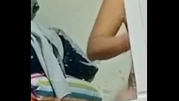 Preview 1 of Vidio Poro Tante Dangee - Espiando las tetas de mi cu&ntilde_ada