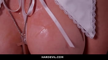 Preview 3 of Com Banda Gig - Sexy Scarlet Chase gets fucked