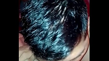Preview 2 of El Bombon - Dando una mamada a mi vecino heterosexual