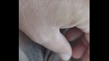 Preview 3 of Xxxhd Uk - Mostrando o bucet&atilde_o da minha safada greluda gostosa  (CASAL BBW SHOW DO PRIVACY)