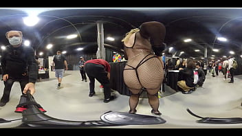 Preview 4 of Old Men With Girl - Micky Lynn gives me a body tour at Exxxotica NJ 2021 in 360 degree VR