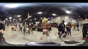 Preview 2 of Dasi Sixv - &quot_Prince&quot_ gives me a body tour at EXXXotica 2021 in 360 degree VR