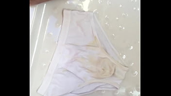 Preview 1 of Emoctinal Sex - pissing on my undie
