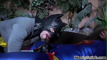 Preview 2 of Lastteen Porn - Superman barebacking batman after bj in interracial duo