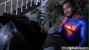 Preview 3 of Lastteen Porn - Superman barebacking batman after bj in interracial duo