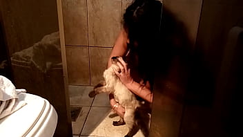 Preview 2 of Brazer Hone - Sarah Rosa │ no Banho com Miguel