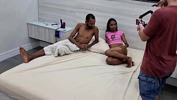 Preview 2 of Homemade Granny Vazelin - Bastidores da novinha Jasmine Santanna tomando muito no cu na pele,  fazendo DP e ganhando muito leite