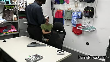 Preview 1 of Tuoi Day Thi Full Xxx Movies - BBC guard barebacks twink thieves at the backoffice