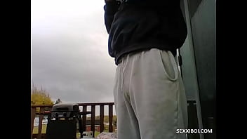 Preview 1 of Ami G Ami G Paki Vido - Smoking Bulge