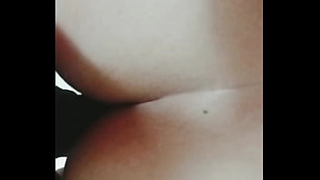 Preview 2 of Popular Classic Pregnant Porno - Comendo o cuzinho da novinha
