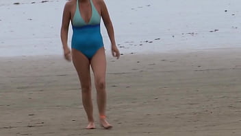 Preview 4 of Japanese Oppice - On the beach,  Adrastra shaves her hairy pussy to put on her bikini