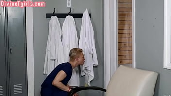 Preview 1 of Xvideo Gro - Trans goddess jerks before handjob and bareback fucking