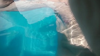 Preview 3 of Susa Park - Bicep flexing in the pool