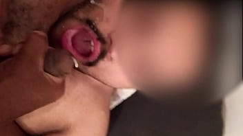 Preview 1 of Daddy 1993 - Macho gostoso me dando leite na cara