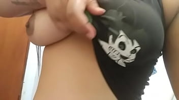 Preview 2 of Qashroom Lesbian - Vizinha