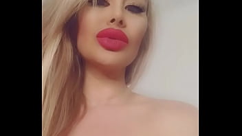 Preview 1 of Gugrfi Sex - Rubia cachonda quiere follar por dinero