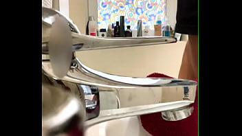 Preview 1 of Xxx Bigpussy - Spy a fit girl when she have a great orgasm in the shower