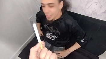 Preview 1 of Mian Malkova With Black - Hermanastra me seduce mientras me fumo un cigarro y termino follando con ella - Porno amateur