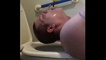 Preview 3 of Sunny Xxxbd - bisexual gay mark wright wants you lovers to use him like a toilet as he lays there with his mouth wide open swallowing his own piss