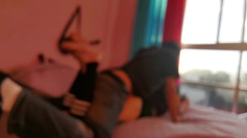 Preview 3 of Tamil Chennai Real Public Sex - Encontre a mi rommie jugando con su celular y la deje con las bragas llenas de semen PERVERSOS MX